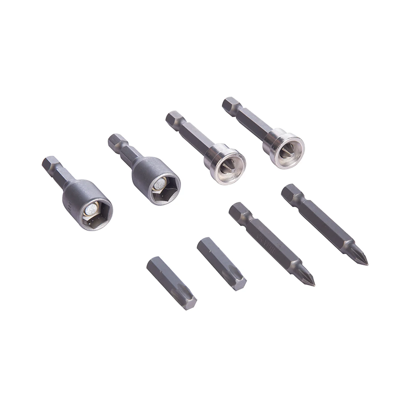 How do new energy-saving wood structure screws reduce torque during installation and protect human health?